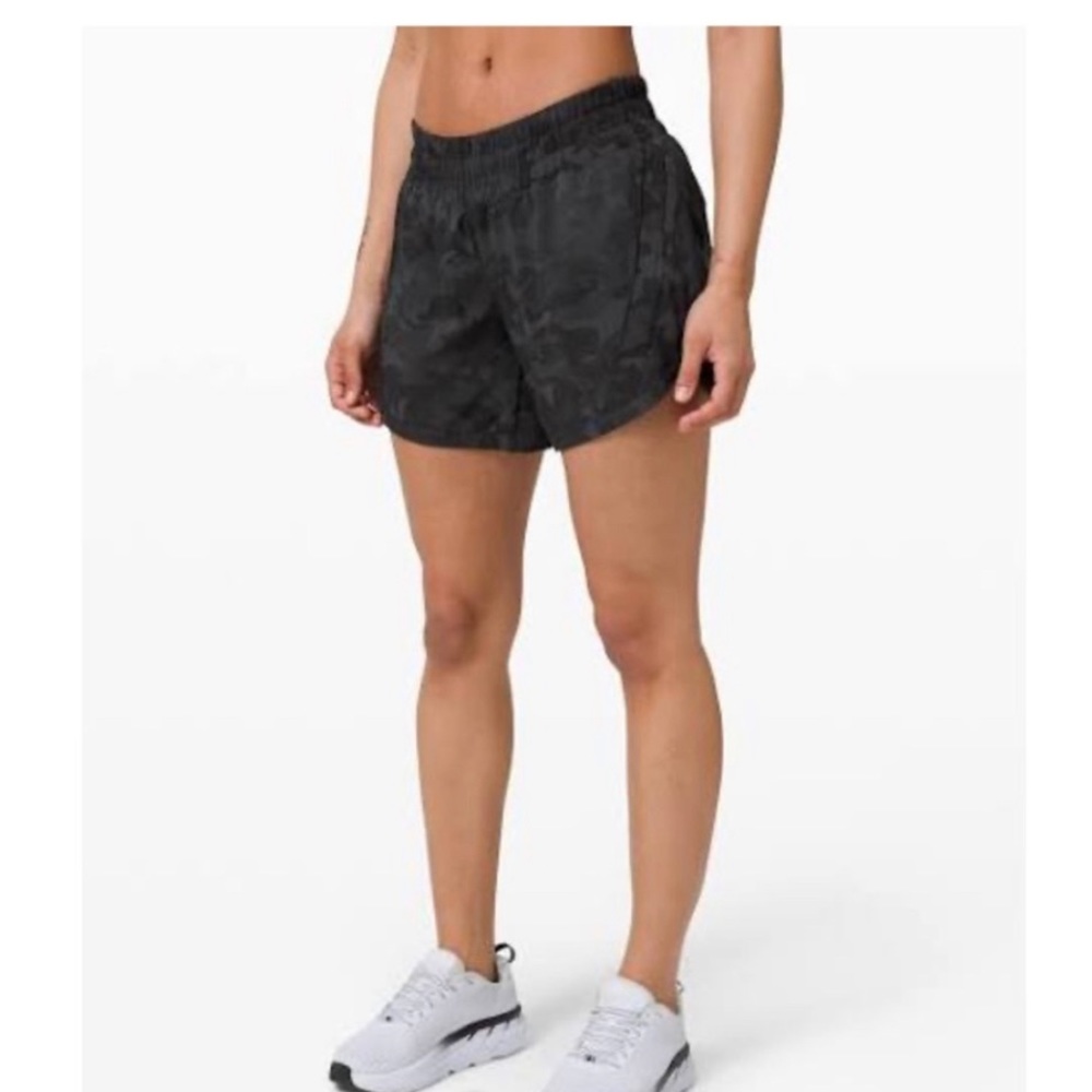 Lululemon track that short 5”